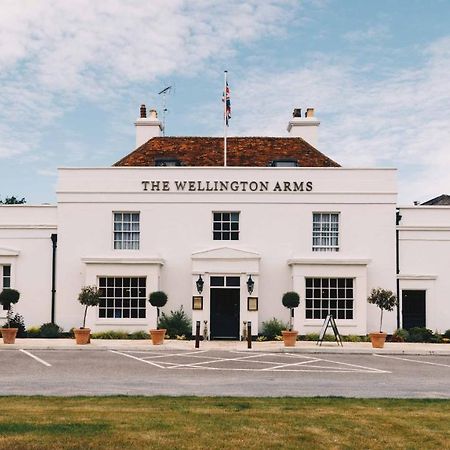 Hotel The Wellington Arms - Basingstoke-Reading Heckfield Exteriér fotografie