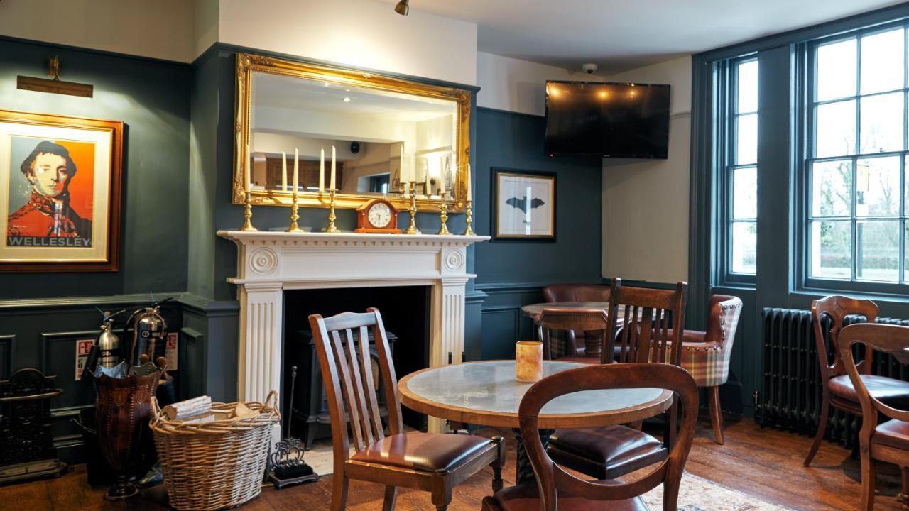 Hotel The Wellington Arms - Basingstoke-Reading Heckfield Exteriér fotografie